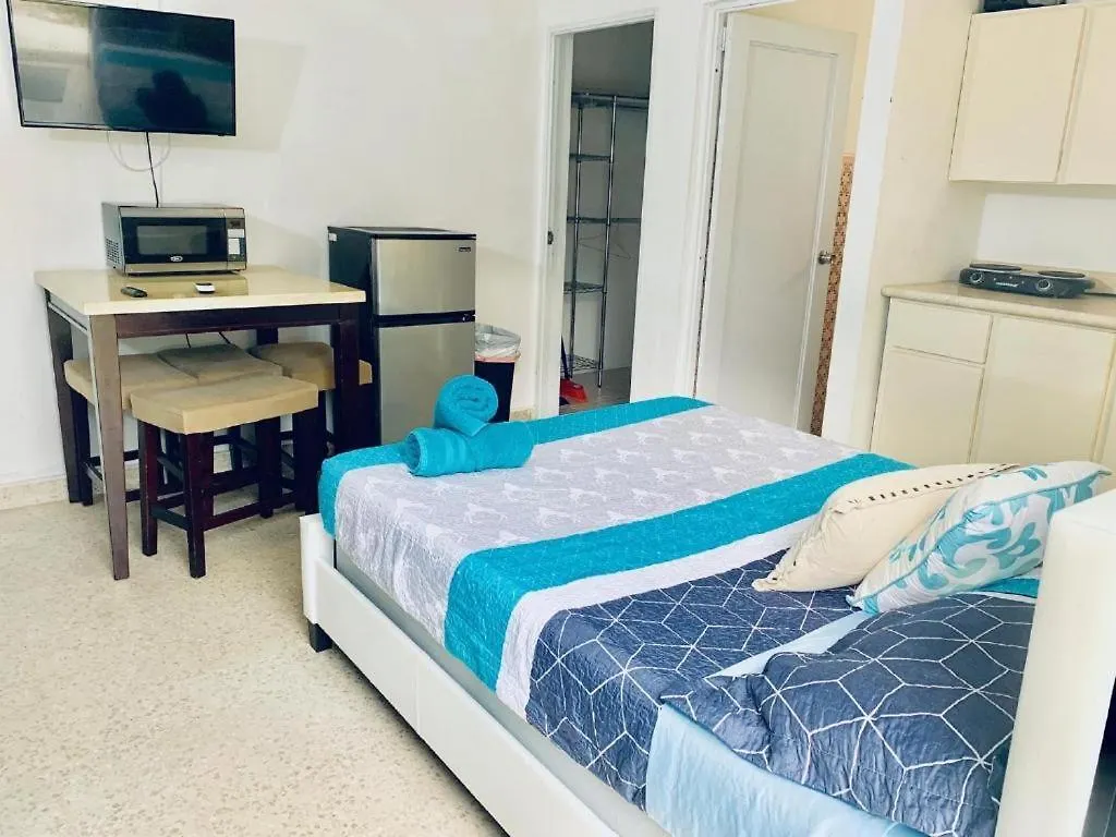 Ventana Va1C At Arecibo 681 Ocean Drive Apartment Puerto Rico